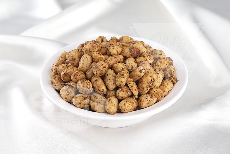 Black Pepper Peanuts